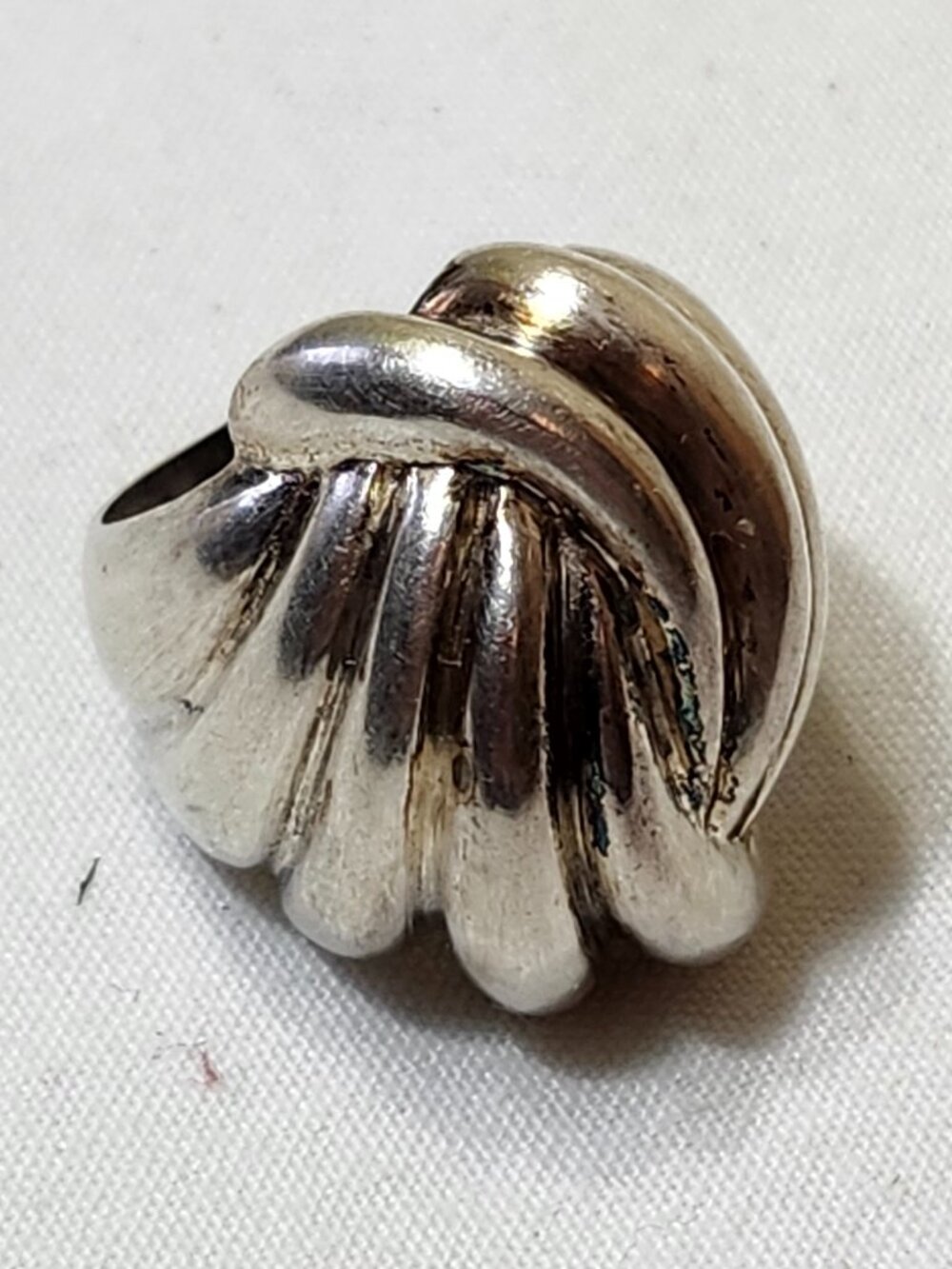 Sterling Silver Grooved Ribbed Crossover Band Statement Ring
